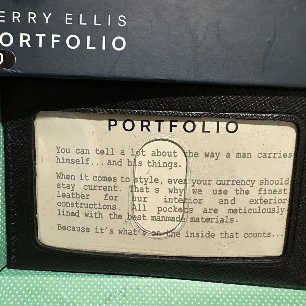Perry Ellis wallet - Picture 5 of 5